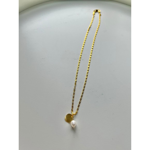 Handmade 18K Gold Plated Chain with Brass & Freshwater Pearl Pendant Necklace - Picture 5 of 6